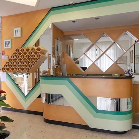 Hotel Miro Cattolica Luaran gambar