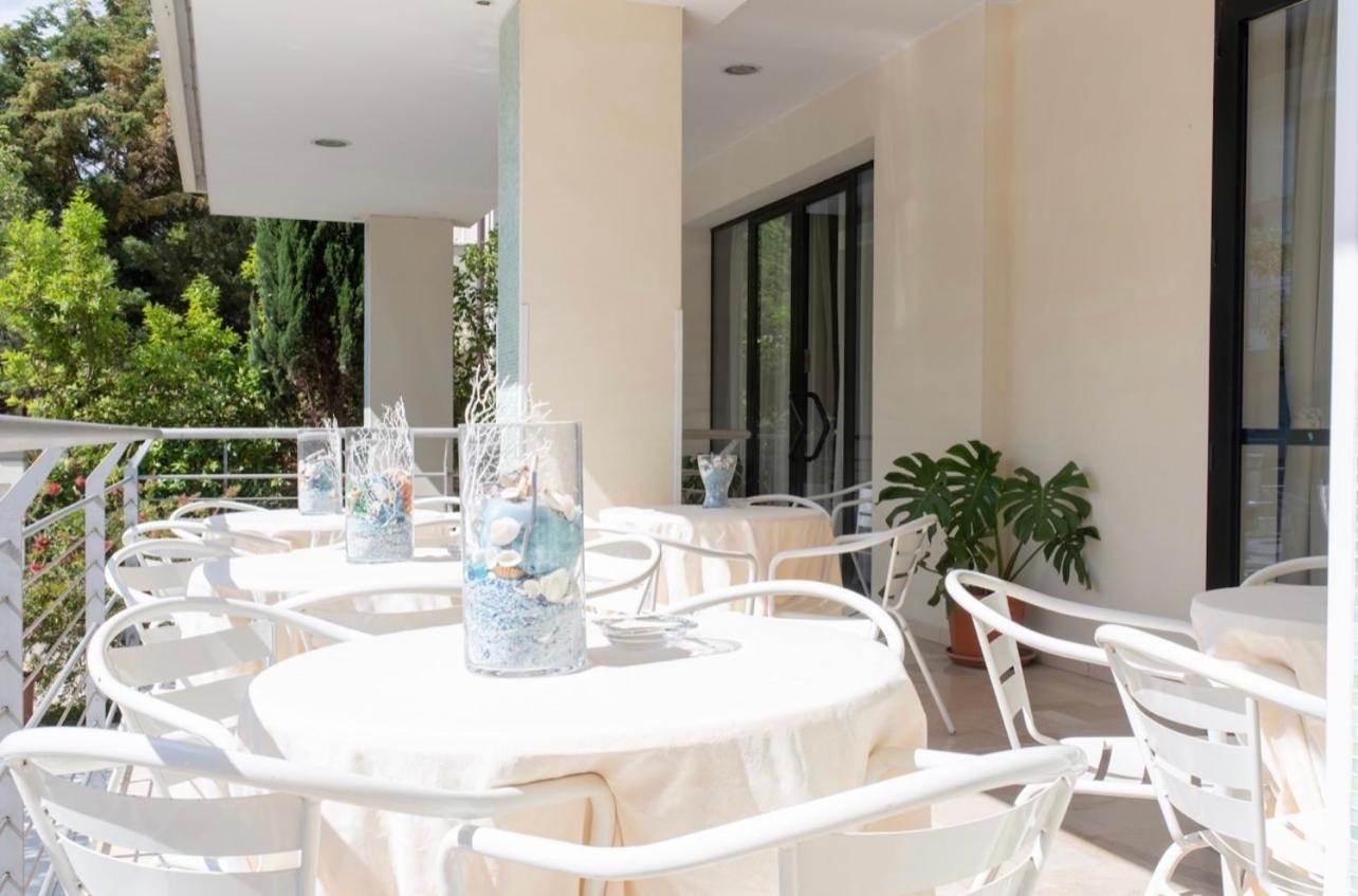 Hotel Miro Cattolica Luaran gambar