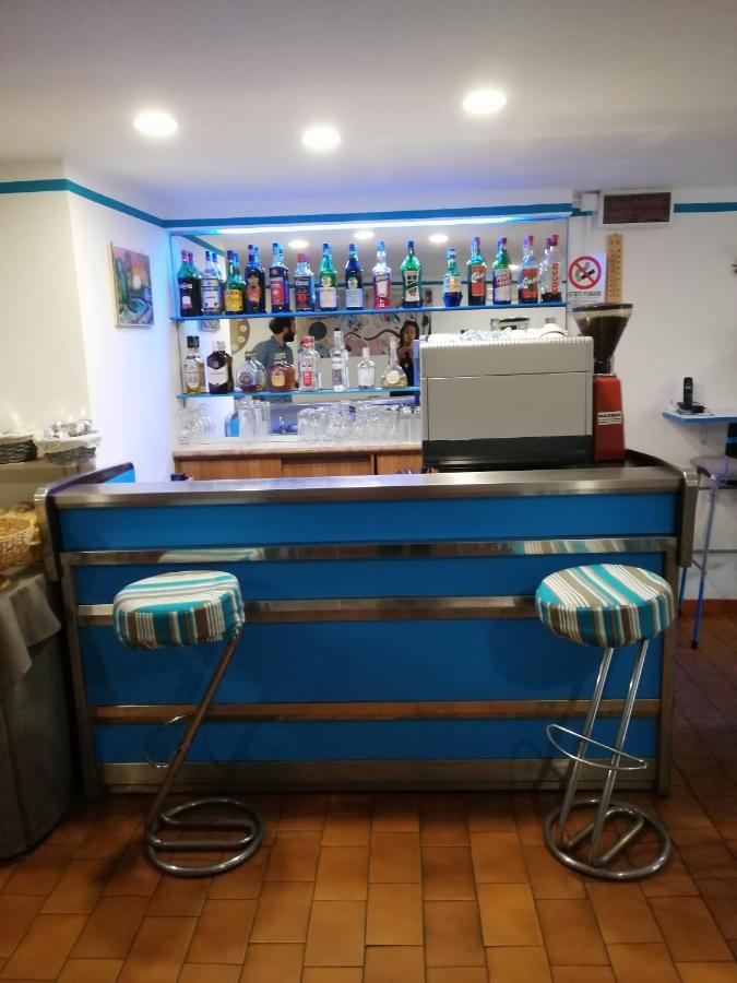 Hotel Miro Cattolica Luaran gambar