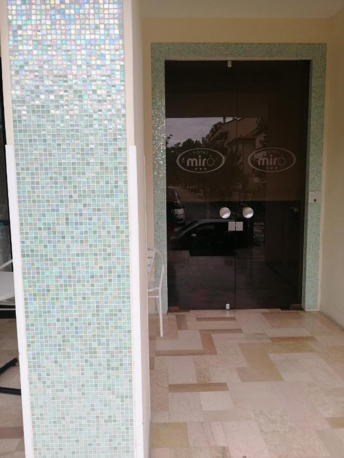 Hotel Miro Cattolica Luaran gambar